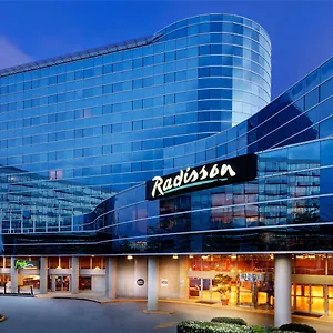Radisson Vancouver Airport Otel